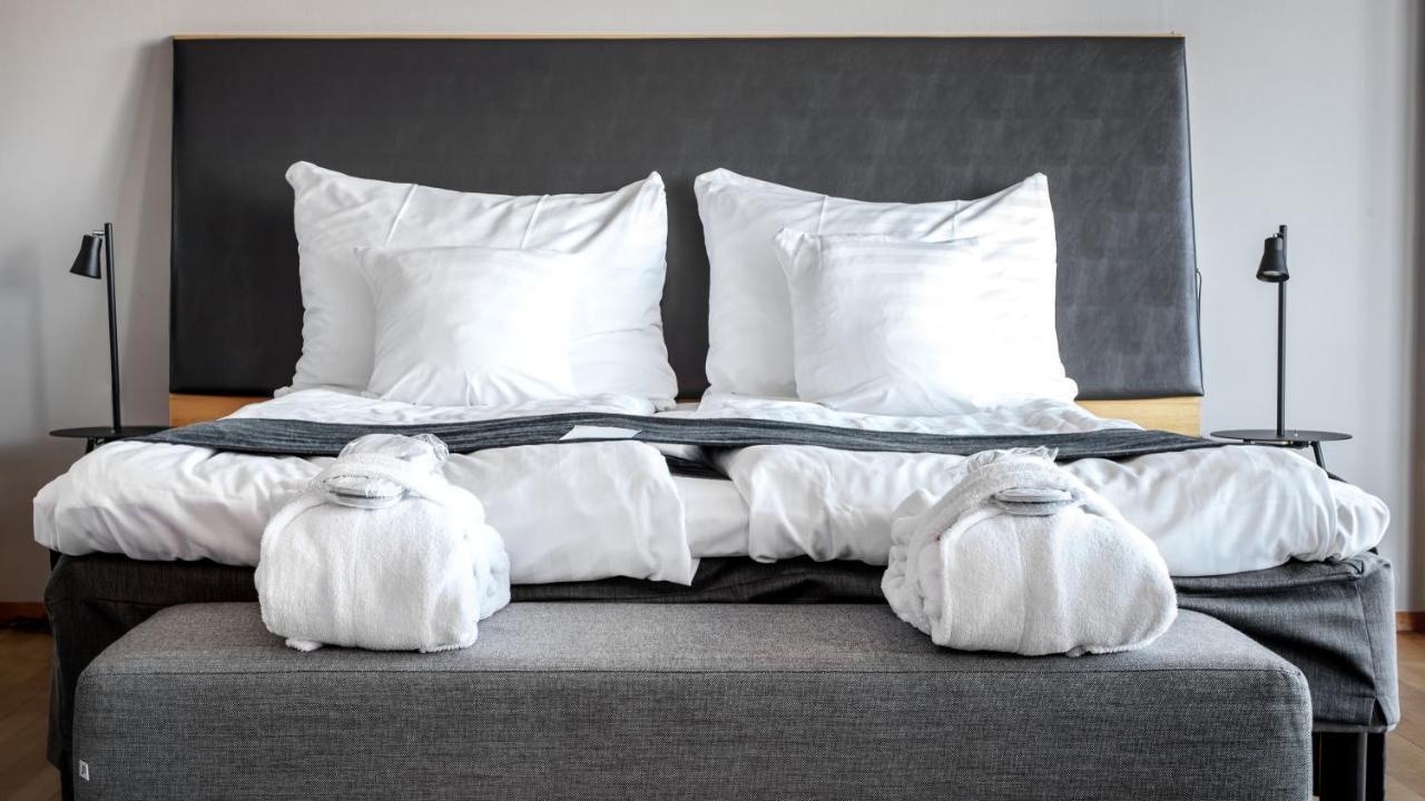 Hotel Quality 11 & Eriksbergshallen Gotenburg