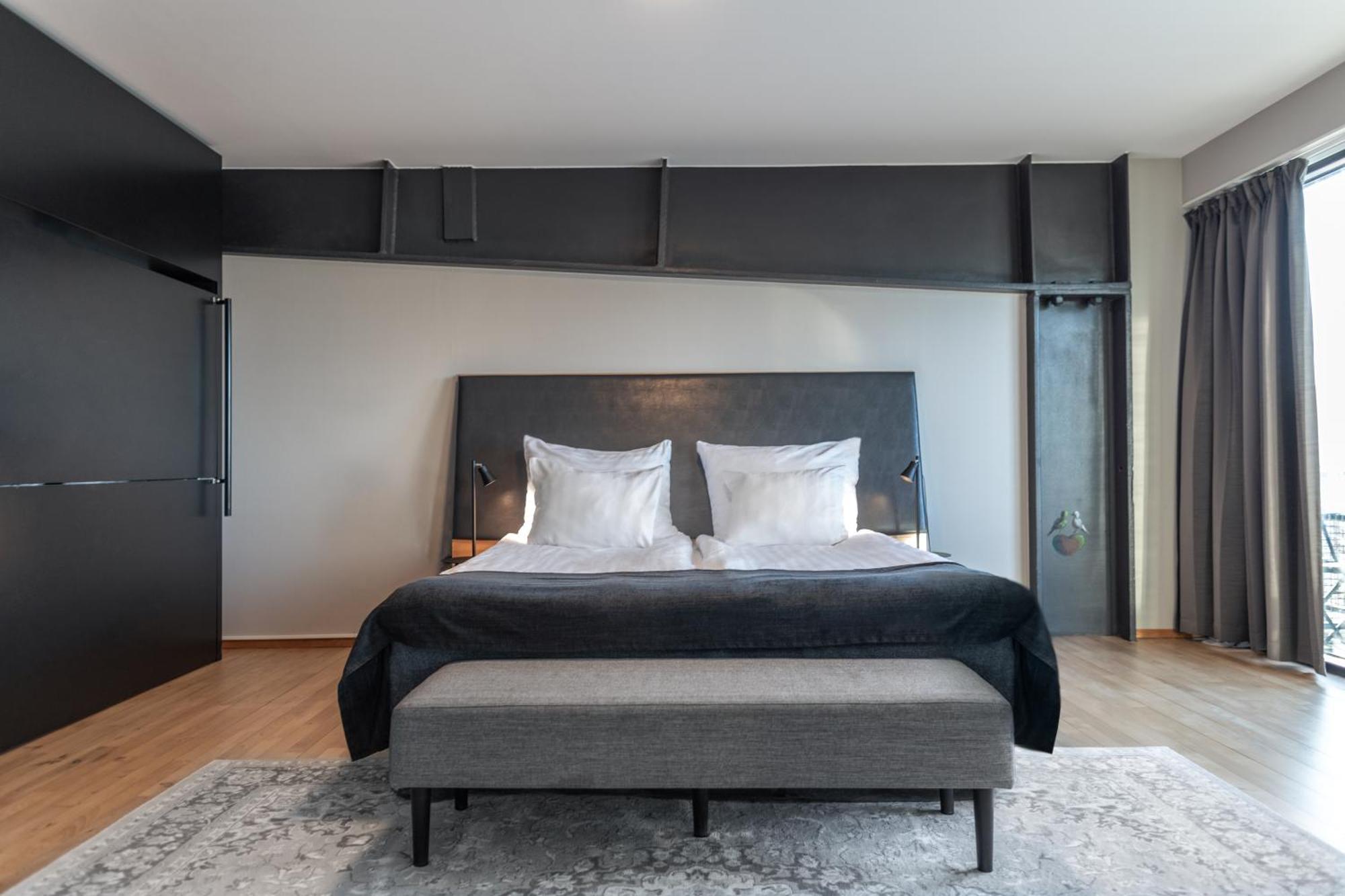 Hotel Quality 11 & Eriksbergshallen 4*